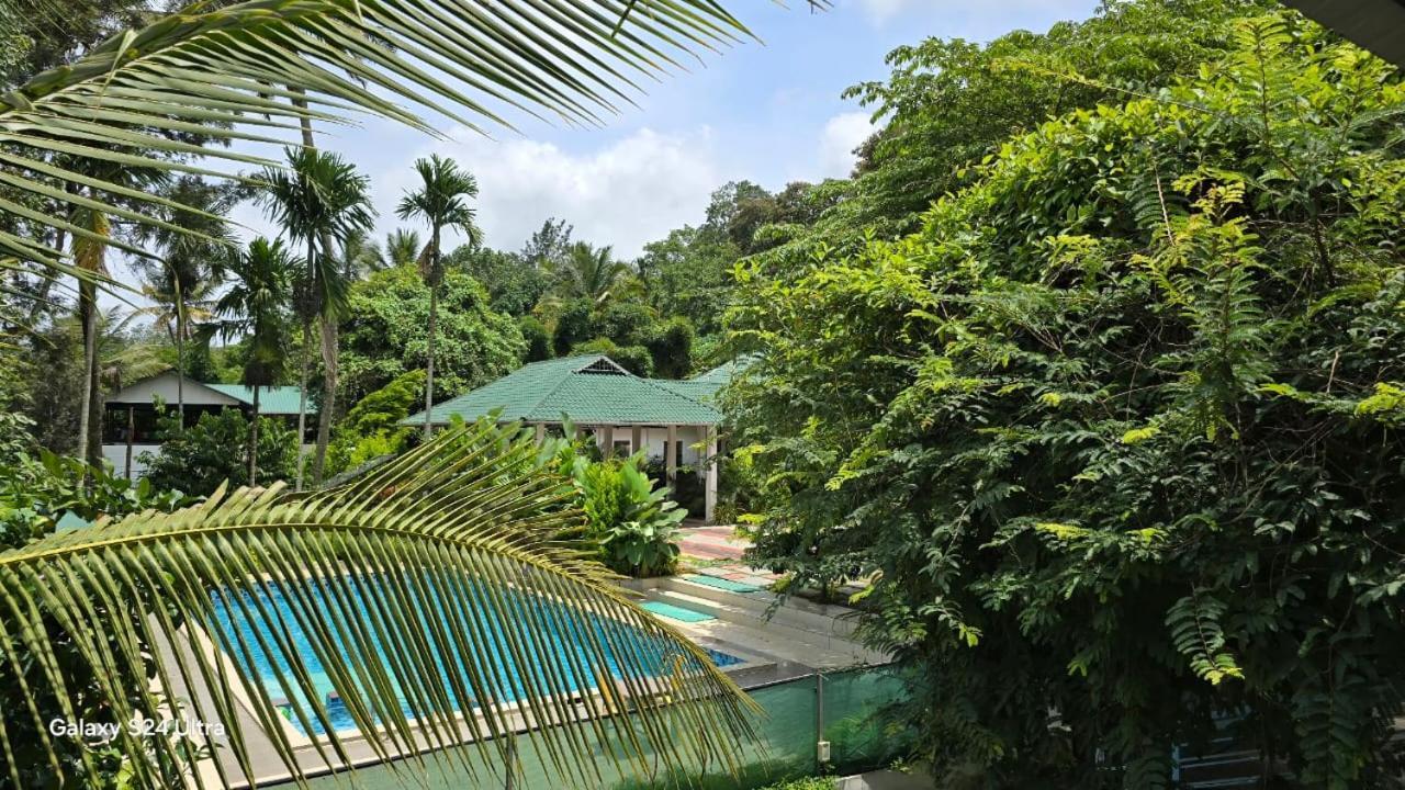 Green Aura Private Villas Sultan Bathery Exteriér fotografie