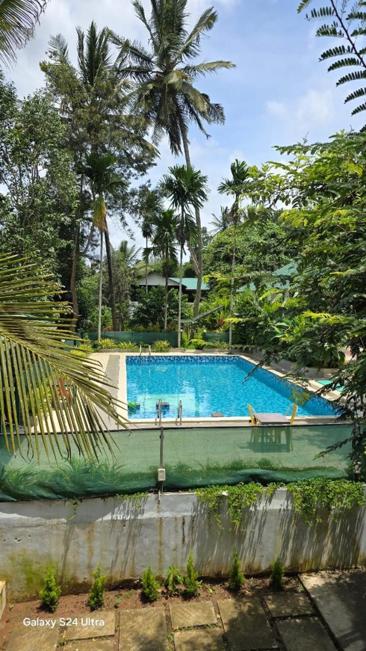 Green Aura Private Villas Sultan Bathery Exteriér fotografie